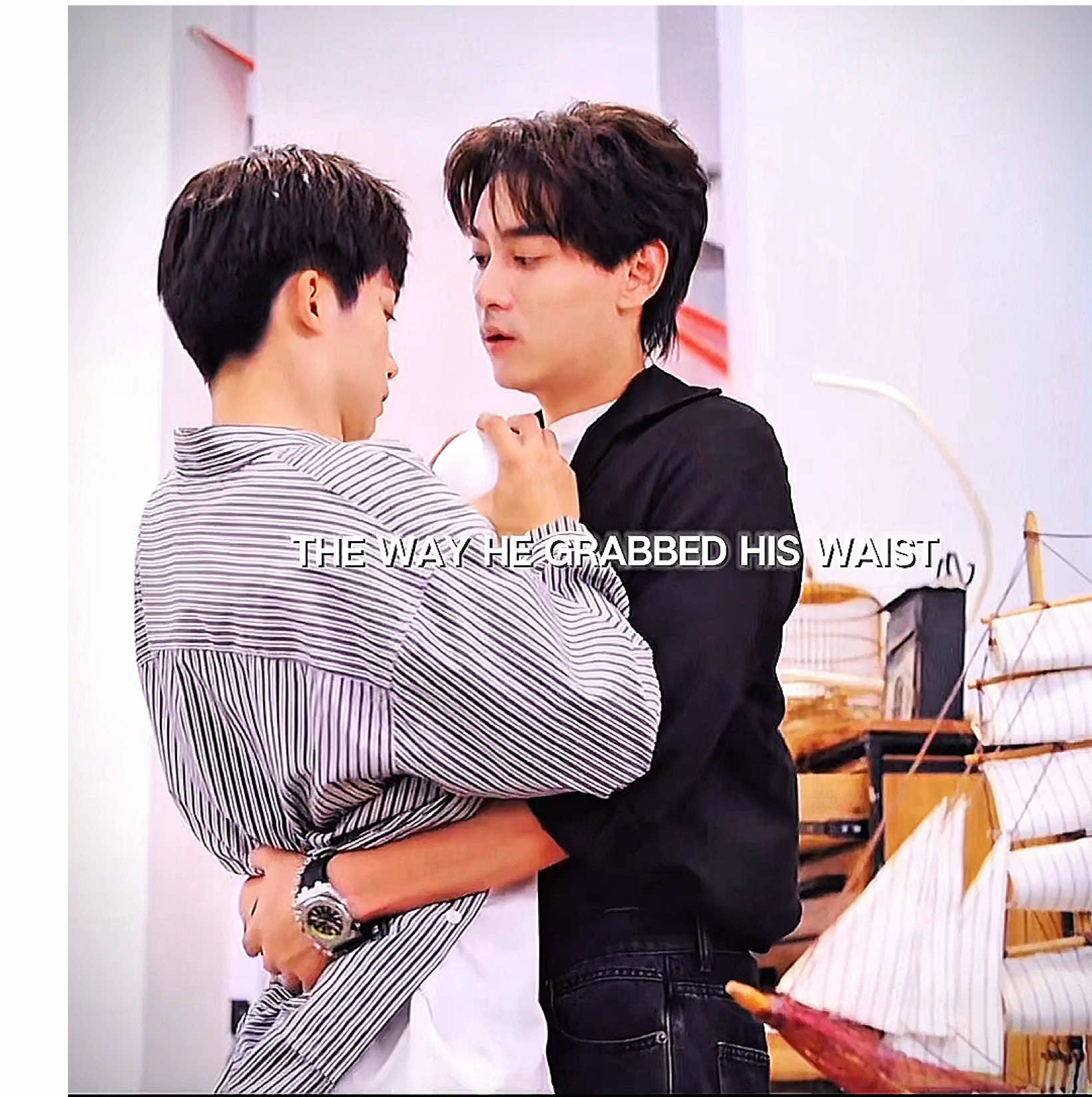 เอ๊ะอะ พี่คว้าเอวหมับ แล้วคือลูกชั้นเอวเล็กมากแม่ #逆愛 #RevengedLove #ศัตรูหัวใจคือแฟนใหม่ผมเอง #Wusuowei #Chicheng 