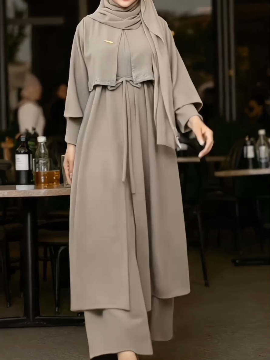 Gamis Falihah Cringkle Airflow Mix Swaroski by Dareza Style Muslim Wanita #gamis #gamismuslim #gamiscringkle #gamiswanita 
