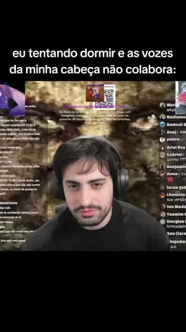 ele se divertindo horrores com essa merda #live #creatorsearchinsights #orochinho #meme #passobemsolto 