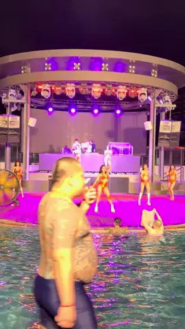មកបងប្អូន💵💸🥰