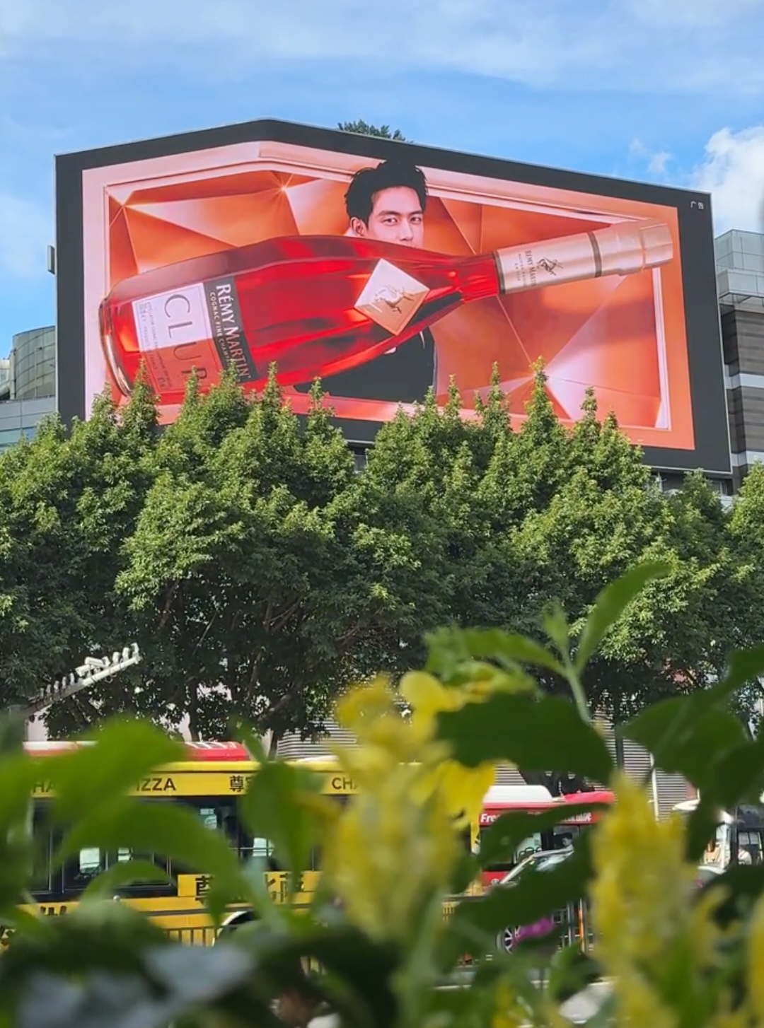 Jadi pengen nyobain orangnya eh minumannya 🤣 #lixian #lixian李现 #dramachina #aktorchina #fyppppppppppppppppppppppp 
