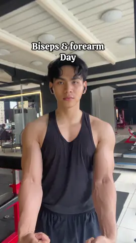 Biseps and forearms!!!#gymrat #gym #bulking #GymLife #fyppppppppppppppppppppppp 