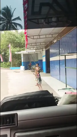 tarik ulur🤣🤣 #fypviral #fypviralシ #traveltiktok #travelciamisjabodetabek #traveljabodetabek 