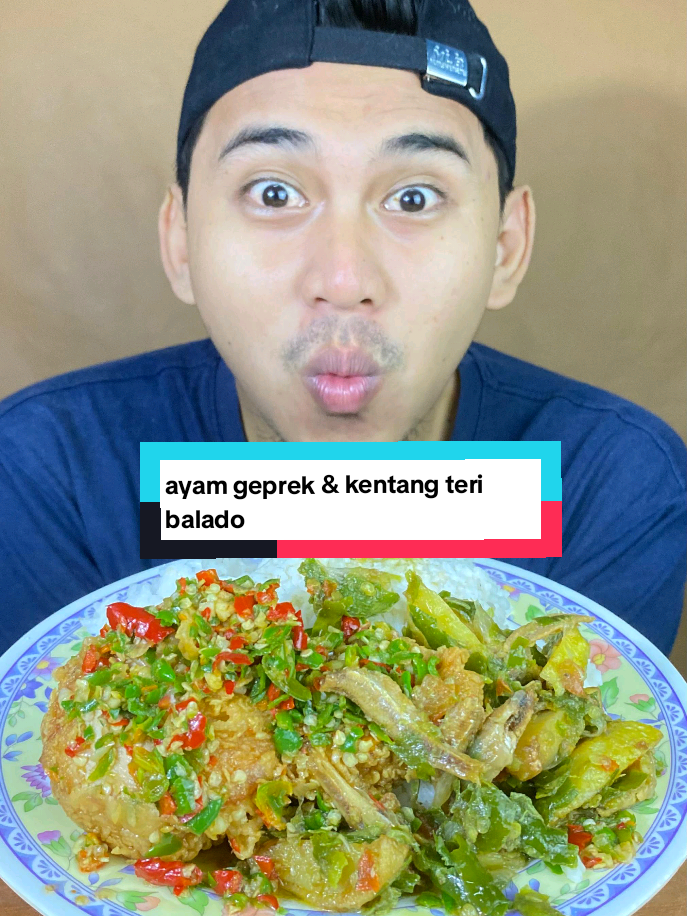 sambal nya bikin nagih🥵 #mukbang #asmr #fyp #trending #ayamgeprek 