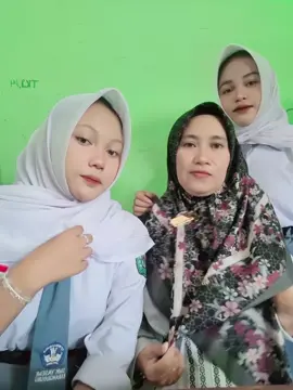 Menyukaimu ,X TKJ4