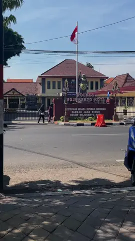 Situasi demo senin 1 september 2025 mojokerto #mojokertoaman #amandemo #polresmojokertokota #demomojokerto #mojokerto