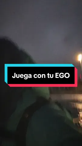 ❤️ Hoy volví a hacerlo. Eran las 6 de la mañana. Oscuro, fresco, y el ego susurrándome al oído: “Quédate… solo 5 minutos más en la cama…” Le respondí: “Solo voy a salir 5 minutos. Solo camino un poco.” Pero ya fuera… empecé a correr. Y no paré. A veces, la única forma de avanzar… es engañar al ego y cumplir con tu palabra. Porque la disciplina no siempre se siente bien, pero siempre te hace bien. 💬 ¿Alguna vez hiciste esto? Déjame tu comentario abajo, que te leo. #MarketingDigital #DesarrolloPersonal #MarcaPersonal #LeyesUniversales #MentalidadGanadora