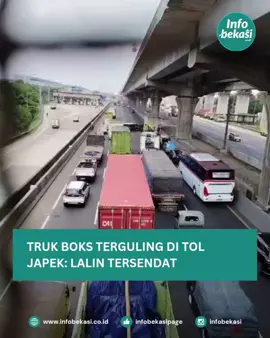 14.00 WIB #Tol_Japek Tambun - Cibitung PADAT, kendaraan Truk Box terbalik miring di lajur 2-3/tengah sedang dalam penanganan. #bekasi #infobekasi 