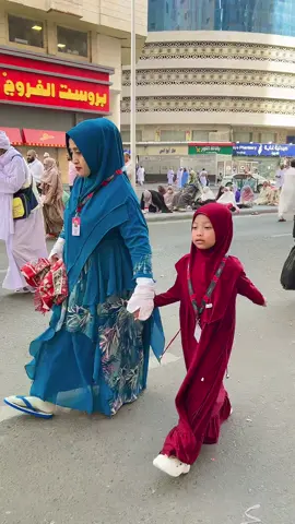 Semoga yang menonton vidio ini bisa pergi ke mekkah madinah AMIN