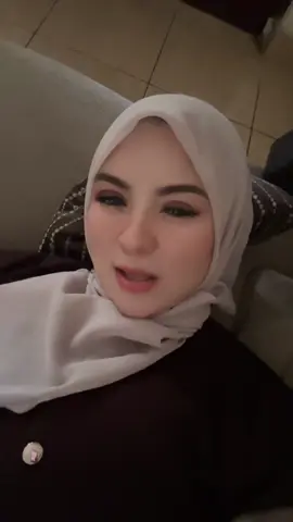 #rehat sejenak disela2 kerja yg terasa berat😪