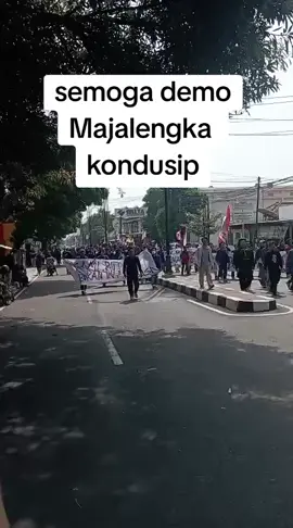 Demo hari ini 1sep2025 semoga kondusip,damai #demo#depangedungdpr#alunmajalengka 