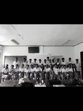 Não é o mesmo  sangue  mas a escola  que nós mantém Juntos para sempre 🧑‍🤝‍🧑👭💋🤍 Somos uno #cafemaliana🇹🇱🇵🇹 #fypviraltiktok🖤シ゚☆♡viral #fyppppppppppppppppppppppp #ikutrend #fypシ 