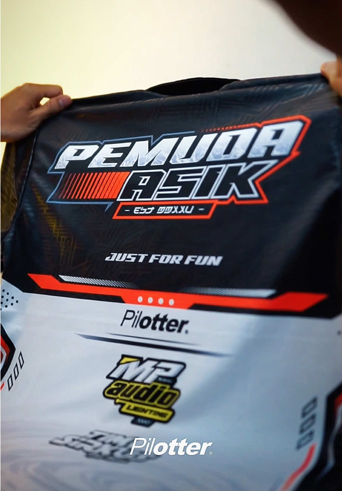 PREPARE JERSEY KARNAVAL KALIAN GANK 😎🔥@PEMUDA_ASIK OFFICIAL  Custom jersey bahan embos konsultasi langsung klik link di bio 👇🏻 #pilottergarment #pakaipilotter 