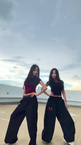 This dance 🥺🔥 #fyp#foryou#redone#dance#twins