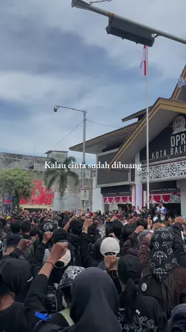 Kami adalah pengawal reformasi yang setia bersama NKRI #demo #demodpr #balikpapan #demobalikpapan 
