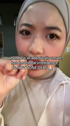buat apa sekolah tinggi kalo masih tone deaf 