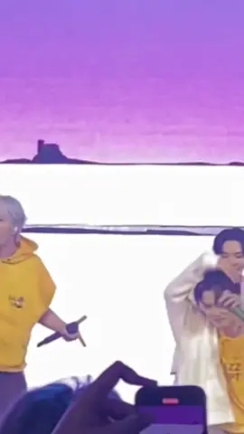 Dikasih isyarat tidak mau paham😭😭😭 Ngebadut lagi teume  https://youtu.be/gZNQs3jA7aE?si=aBkhPrpoq_AWJv8S  jangan lupa ayookk streaming yg banyakkkk🥰 #트레저 #paradisetreasure #lovepulse #asahi #트메 