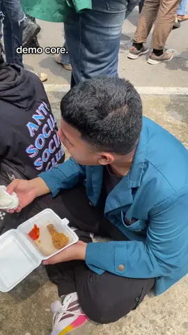 pov: dapet makan siang gratis 🤣 #democore #demolucu #demodpr #ngakak #fypシ゚ 