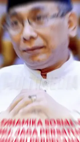 Presiden RI Jenderal TNI (Purn.) H. Prabowo Subianto mengundang pimpinan 16 organisasi keagamaan ke kediamannya di Hambalang, Bogor, Jawa Barat, pada Minggu (31/8). Dalam suasana hangat dan terbuka, dialog tersebut menghasilkan kesepahaman mengenai pentingnya kebersamaan antara pemerintah dan tokoh agama dalam menjaga kondusivitas bangsa, terutama di tengah dinamika sosial dan politik yang sedang berkembang. Mari #BersatuDemiIndonesia Bersama Jaga Kerukunan Bangsa “Pertemuan ini adalah percakapan hati ke hati untuk memahami secara utuh persoalan bangsa,” ujar Ketua Umum Pengurus Besar Nahdlatul Ulama (PBNU), KH. Yahya Cholil Staquf.  KH. Yahya atau yang akrab disapa Gus Yahya ini juga menekankan bahwa sinergi antara pemerintah dan organisasi keagamaan menjadi kunci untuk menjaga persatuan serta mencegah potensi perpecahan di masyarakat. Dialog seperti ini, menurutnya, perlu terus dibangun agar setiap aspirasi dapat disampaikan secara sehat, terbuka, dan bermartabat.