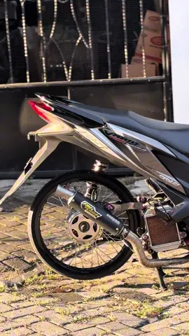 biar srit enaknya diapain lagi🤔 #kzr125old #r17style #vario125old #variokzr #variomodifikasi 