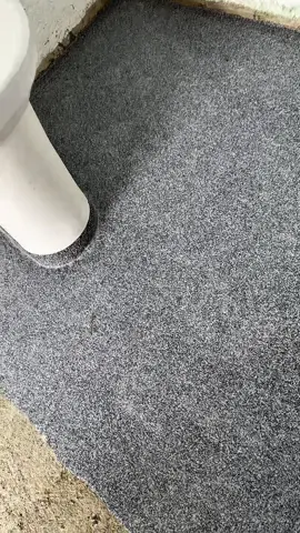 Epoxy colored sand floor paint. Grabe para kang naka tiles talaga dito, ang ganda sa floor at anti slip na din kahit basa ang floor #epoxycoloredsandfloorpaint #floorpaint #gootipaint #epoxyfloorpaint #paint 
