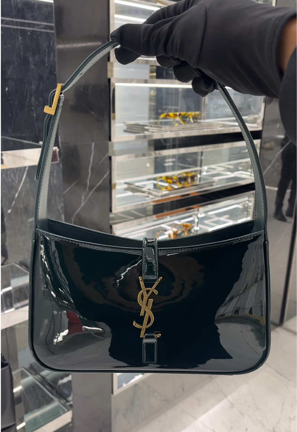 LAe 5 À 7 Shoulder Bag Saint Laurent #SaintLaurent #YSL #hobo#arifsl #senayancitymall 
