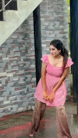 বৃষ্টি দেখলে মাথা ঠিক থাকে না আমার😫#foryou #trending 
