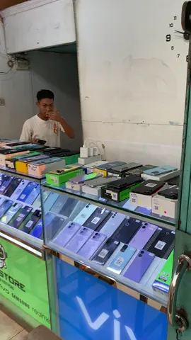Ready banyak om yang cari hp second bisa langsung ke store🙏 Alamat mlonggo,jepara Jawa Tengah  #jepara 