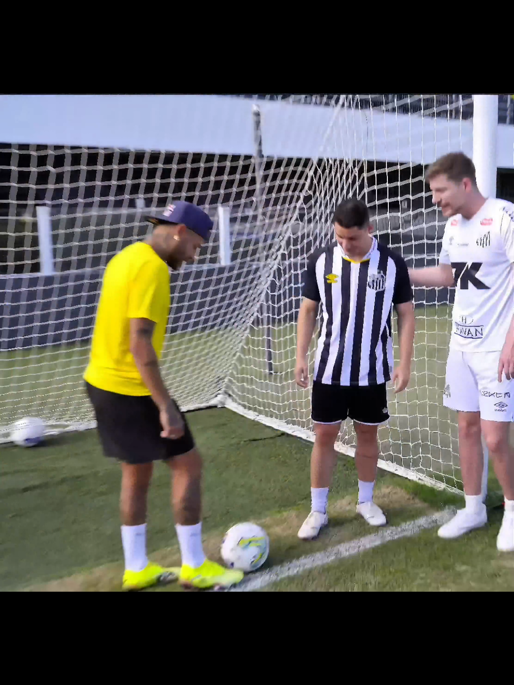Réponse à @emmadarcy01 #neymar #mrbeast ##stefancurry #serenawilliams #mrbeastchallenge 