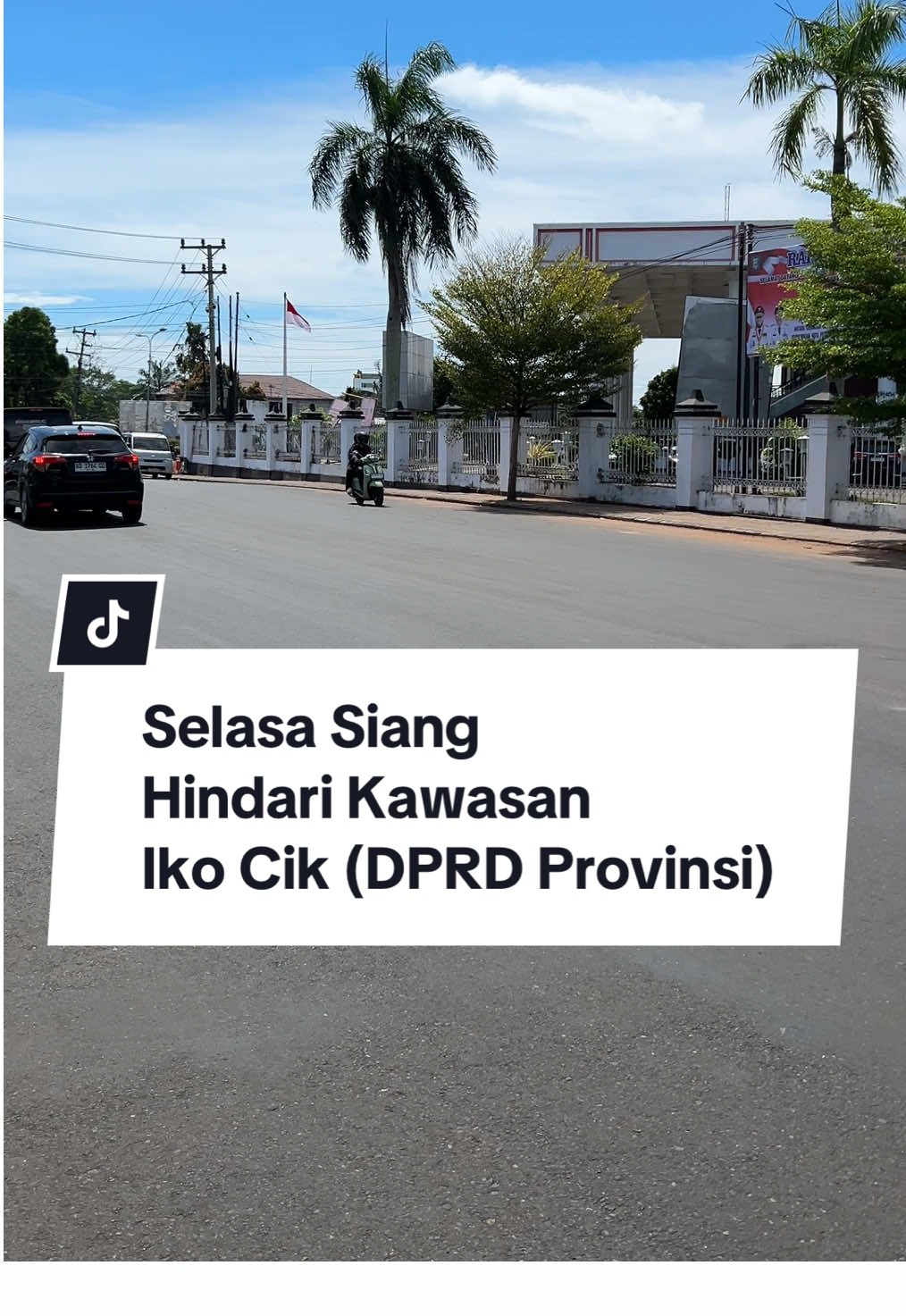 Selasa (2/9/2025) siang-sore hindari simpang Padang Harapan / DPRD Provinsi cik, cari jalur lain dlu besok #demo #demonstrasi #bengkulu #mahasiswa 