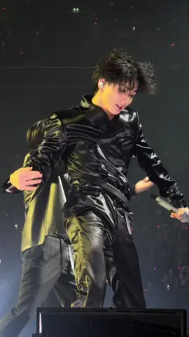 HOLY FUCK YANG JUNGWON #WalkTheLine_in_Amsterdam #엔하이픈 #enhypen #정원 #jungwon @enhypen 