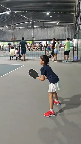 Cô cháu Pickleball Jennifer U9 thi đấu cùng VĐV nam #vnpickleball_junior  #Pickleball_Junior_CAND  #LongGiấy_Pickleball 