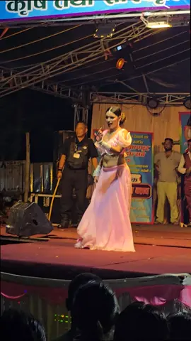 yego chumbo le ja gaal mey ufff 😘❤️‍🔥🔥💋#minimahotsavkalyanpur #pirti #pirtipaswan #balen #viral 