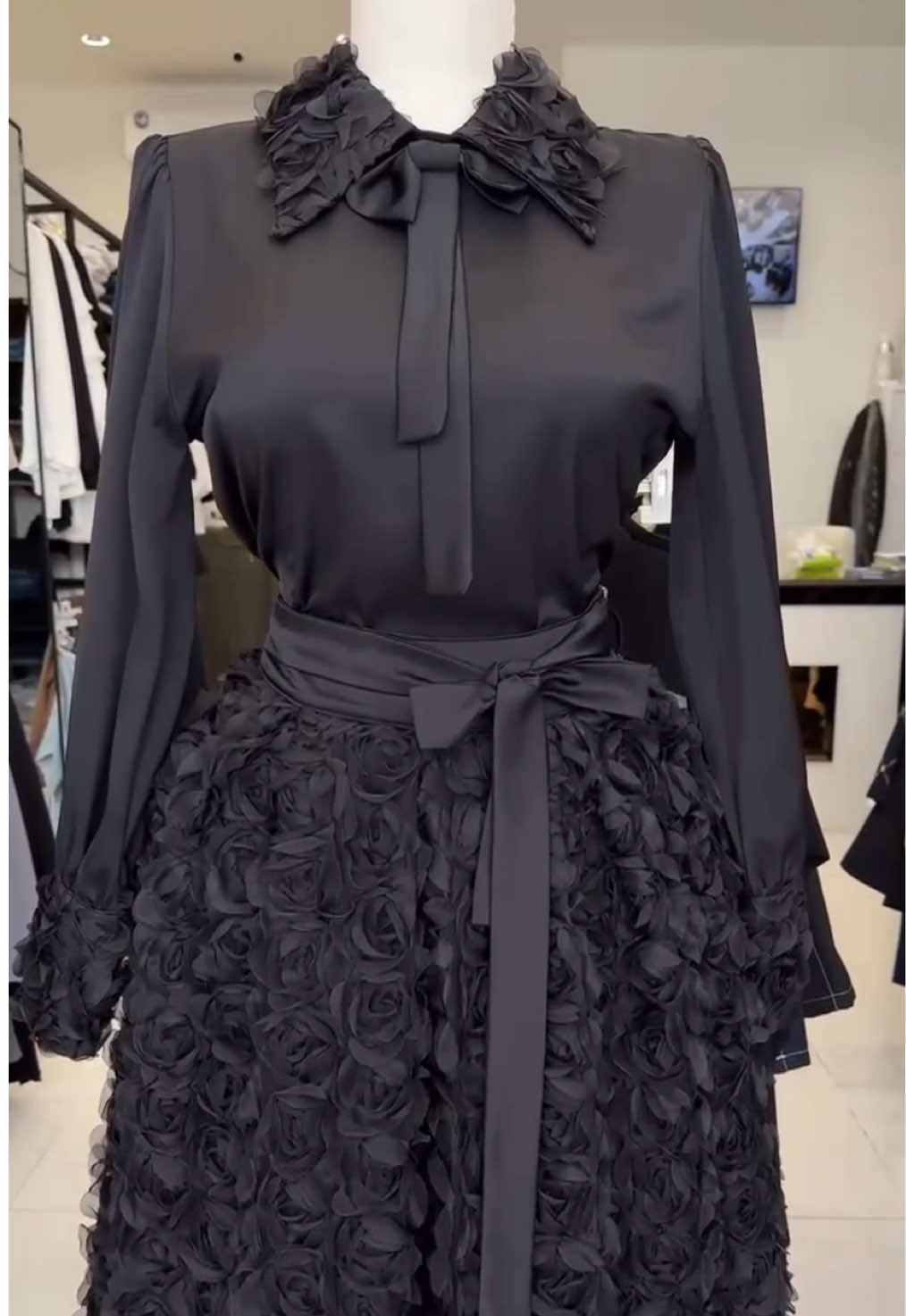 Skirt and top at 180000ugx sizes M-2xl #ugandatiktok🇺🇬 #halalhaven #fyp 