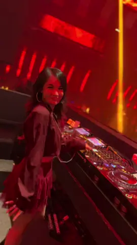 #jakartaclubbing #djperformance #fdj #djindonesia #noya #noyapik2 #club #pik2 #fdjindonesia 