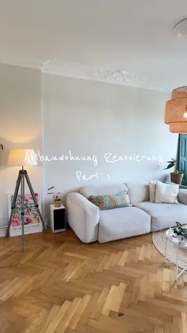 Stuckleisten kleben & Kabel in die Wand legen ✨ #renovierung #stuck #interiordesign #DIY #stuckleisten 