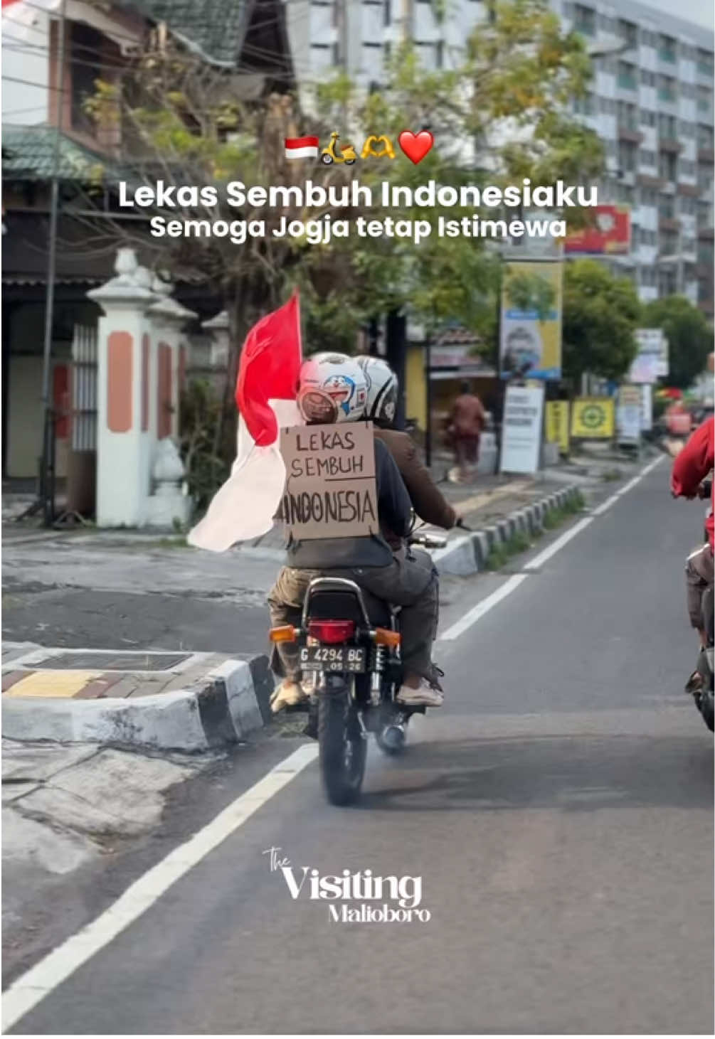 Lekas sembuh Indonesiaku, semoga Jogja tetap Istimewa 📍Malioboro 🎥 @visitingmalioboro ———- #visitingjogja #Malioboro #JalanMalioboro #WisataJogja #ExploreJogja #JogjaIstimewa #visitingmalioboro #VisitJogja #PesonaJogja #SuasanaMalioboro #JogjaTrip #MalioboroVibes #jogja24jam #Yogyakarta #MalioboroJogja #WisataYogyakarta #ugm #tugujogja #jogjaku #rxking #JalanJalanJogja #touring  #CintaJogja