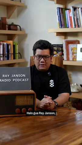 Indonesia lagi butuh kita semua: suara yang lantang, hati yang tenang, dan semangat yang gak padam. Buat teman-teman di jalan, tetap jaga diri. Buat teman-teman di industri F&B, ingat: kita pernah bertahan dari pandemi—dan kita bisa lagi! Untuk sementara, Ray Janson Radio akan hadir lewat highlight episode Satu Indonesia Rasa. Mari terus rayakan kuliner & budaya Indonesia, sambil tetap solid menghadapi situasi ini. ✊🔥 Song by: Efek Rumah Kaca - Seperti Rahim Ibu @sebelahmata_erk #RayJansonRadio #SatuIndonesiaRasa