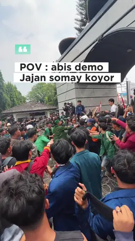 Abis tenaga ya di isi ulang geh pake somay koyorrr Btw respect buat mahasiswa dll yang demo hari ini, kondusif kerennnn 🫶🫶🫶 #somaykoyor #esdugan #telemungindonesia #kulinerbandarlampung #demo 