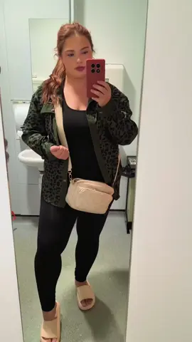 #fashion #outfitoftheday #fashiontiktok #dealdrops #viral 