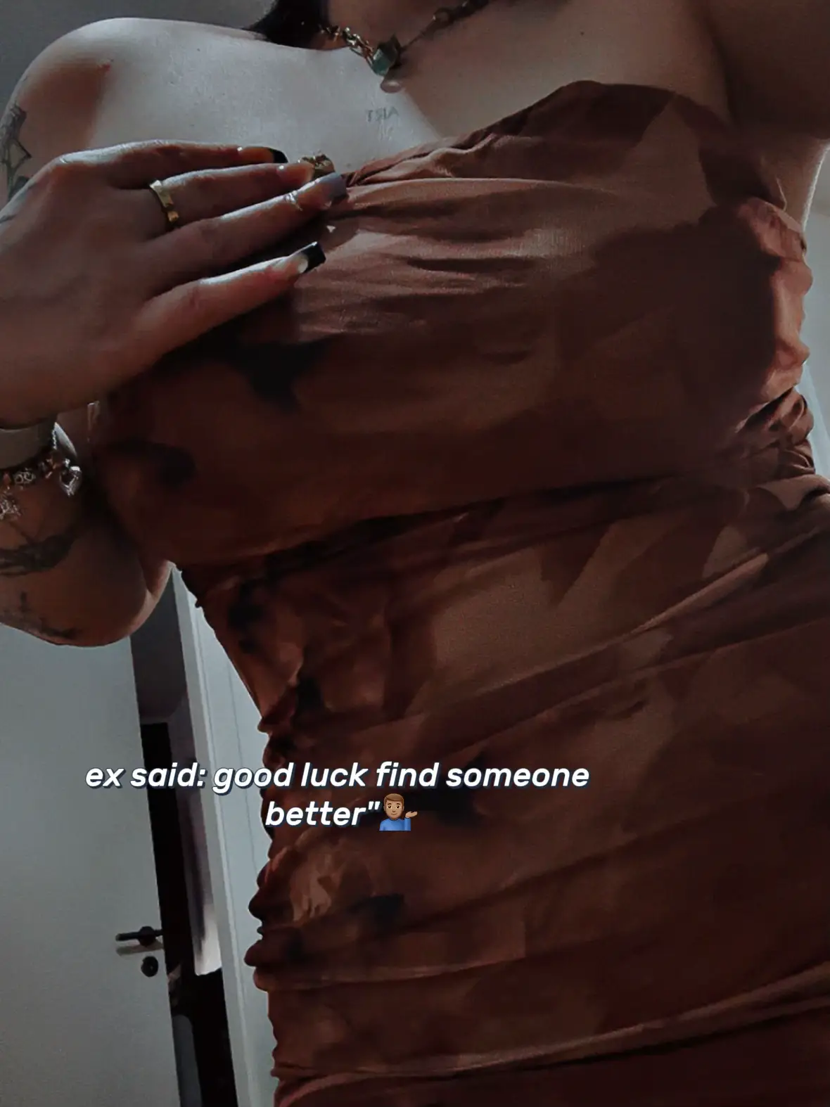 I was just waiting for her @Nicole ♥️🌪️ #wlw #foryou #couple #lesbiansoftiktok #relateable 
