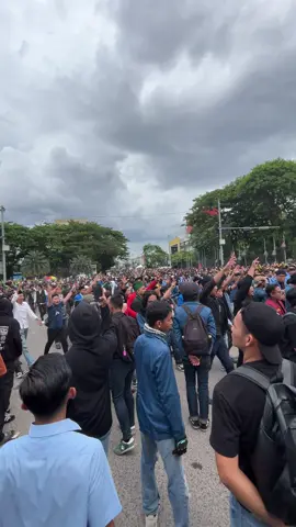 Bersuara untuk indonesia yang lebih baik 🫡#viraltiktok #demohariini #palembang #dprdpalembang 