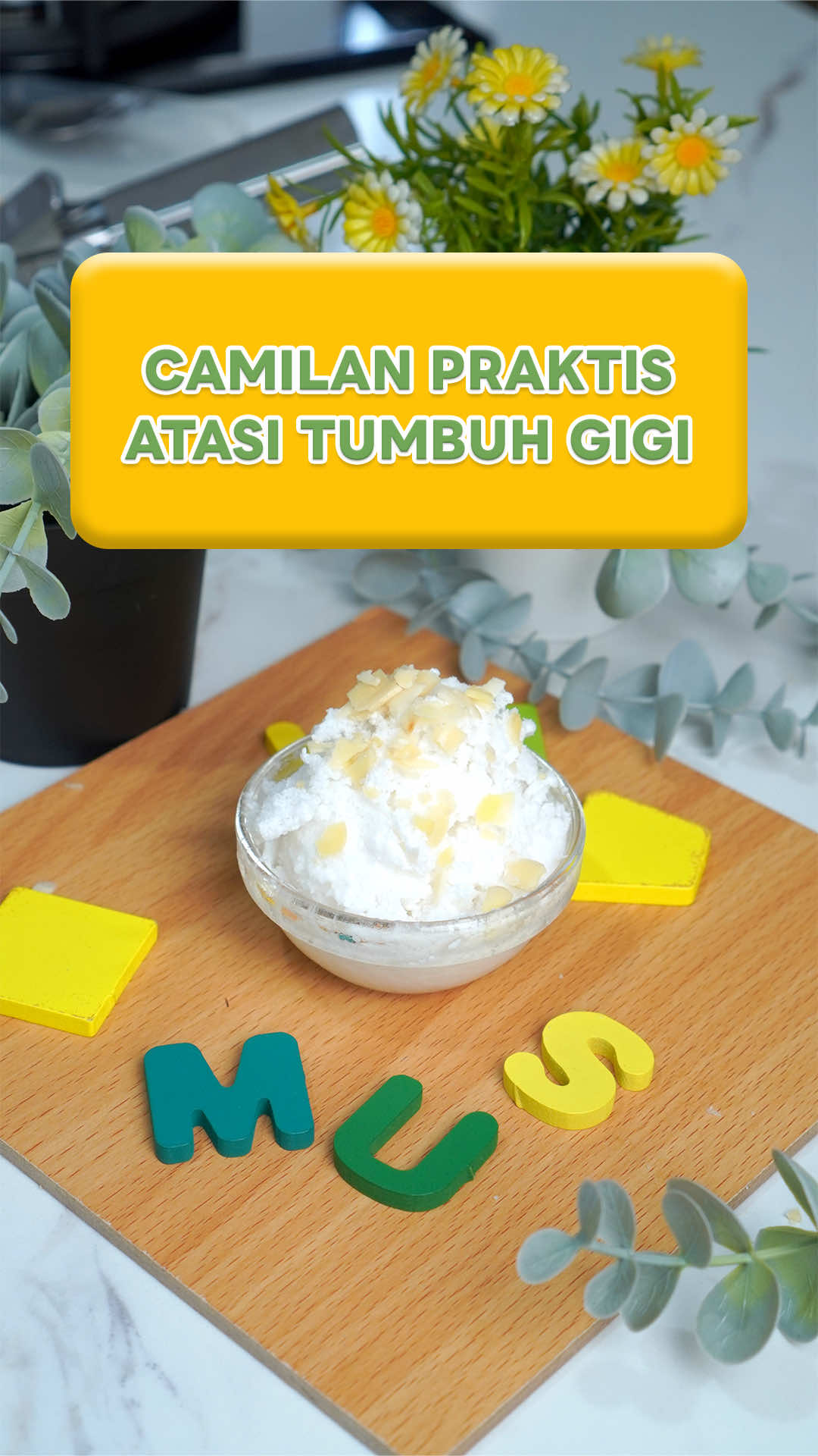❄️ Snowy Coconut Bliss: Cemilan Segar untuk Si Kecil yang Lagi Tumbuh Gigi! Di masa MPASI, si kecil sering GTM, ngelepeh, atau gusinya bengkak karena tumbuh gigi. Kelapa bisa jadi pilihan alami karena kandungannya efektif meredakan nyeri gusi 👀 Apalagi dalam bentuk es krim, sensasi dinginnya bikin gusi si kecil lebih nyaman dan adem 👌 Yuk recook di rumah 💛
