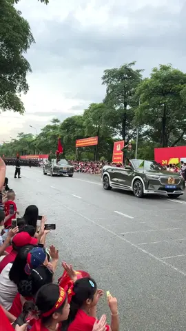 Các khối đã thấm mồ hôi nhưng vẫn đi rất đều và đẹp,chúc mọi người nhiều sức khoẻ ngày mai hoàn thành nhiệm vụ nhé 🥰 #A80 #xuhuongtiktok #quockhanhvietnam #dieubinh #tiktok 