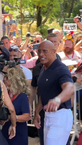 #dwaynejohnson #therock #onregardequoi #venice #mostra 