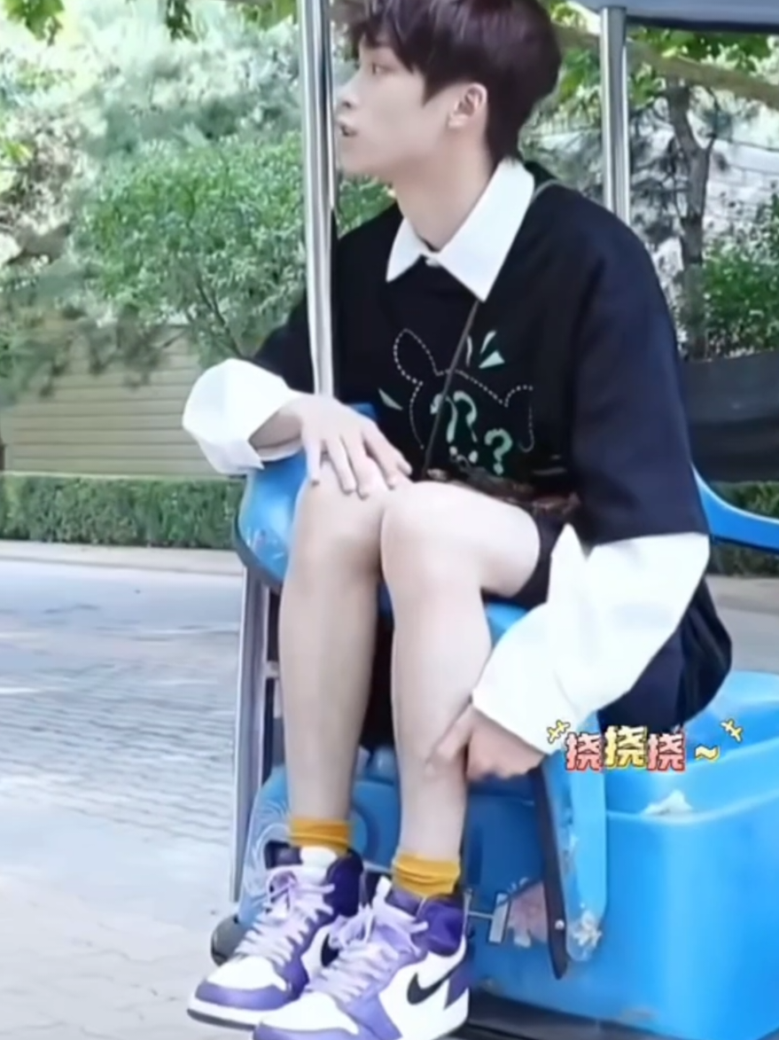 Kasian bayi gw digigit nyamuk 😭🤣🤣🤣 #ZiYu #梓渝 @ziyu0706 