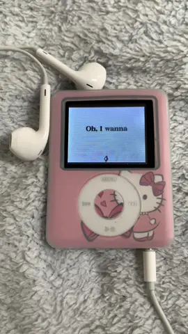 I wanna dance with somebody #hellokitty #lyrics_songs #song #slowedsongs #targetaudience 