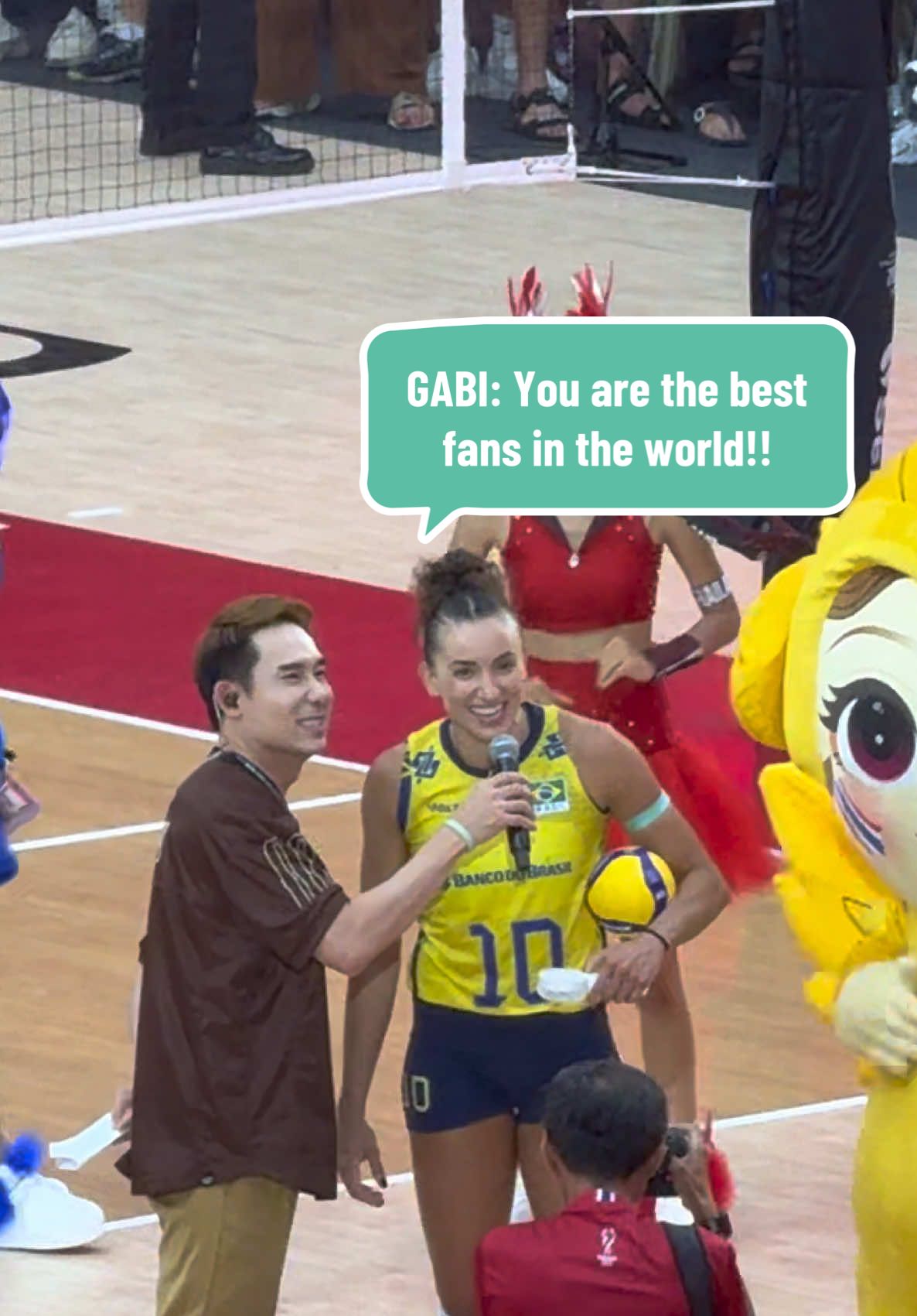 GABI: you are the best fans in the world!! ##volleyball##volleyballgirls##volleyballwomen##championship##วอลเลย์บอล##วอลเลย์บอลหญิง##champion##worldchampion##fivb##brazil##rajamangalastadium##thailand##gabi##gabifans