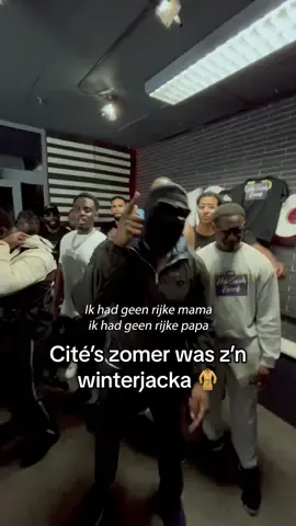 😤 Afgelopen vrijdag zag je @High Society met @CITÉ @Lostt Oyster en NOBODYPANICC voor hun debuut bij 101 #HIGHSOCIETY #ROTJOCH #101BARZ 
