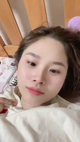 Ê ngủ lẹ. Nói xấu cả ngày đủ rồi đó. Ngủ mai nói tiếp #foryou #xuhuong #viralvideo #tiktok #fyp 